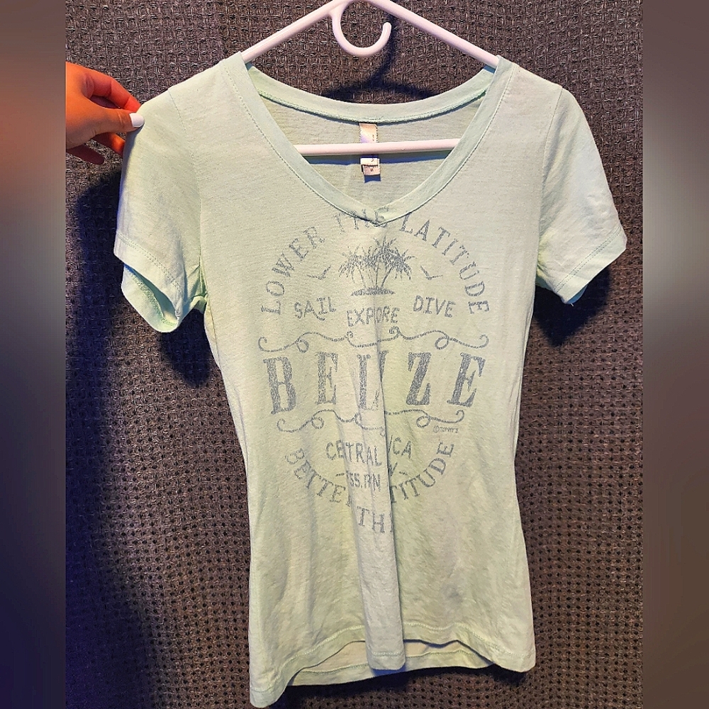 Shirt sleeve Seafoam green fitted tee.